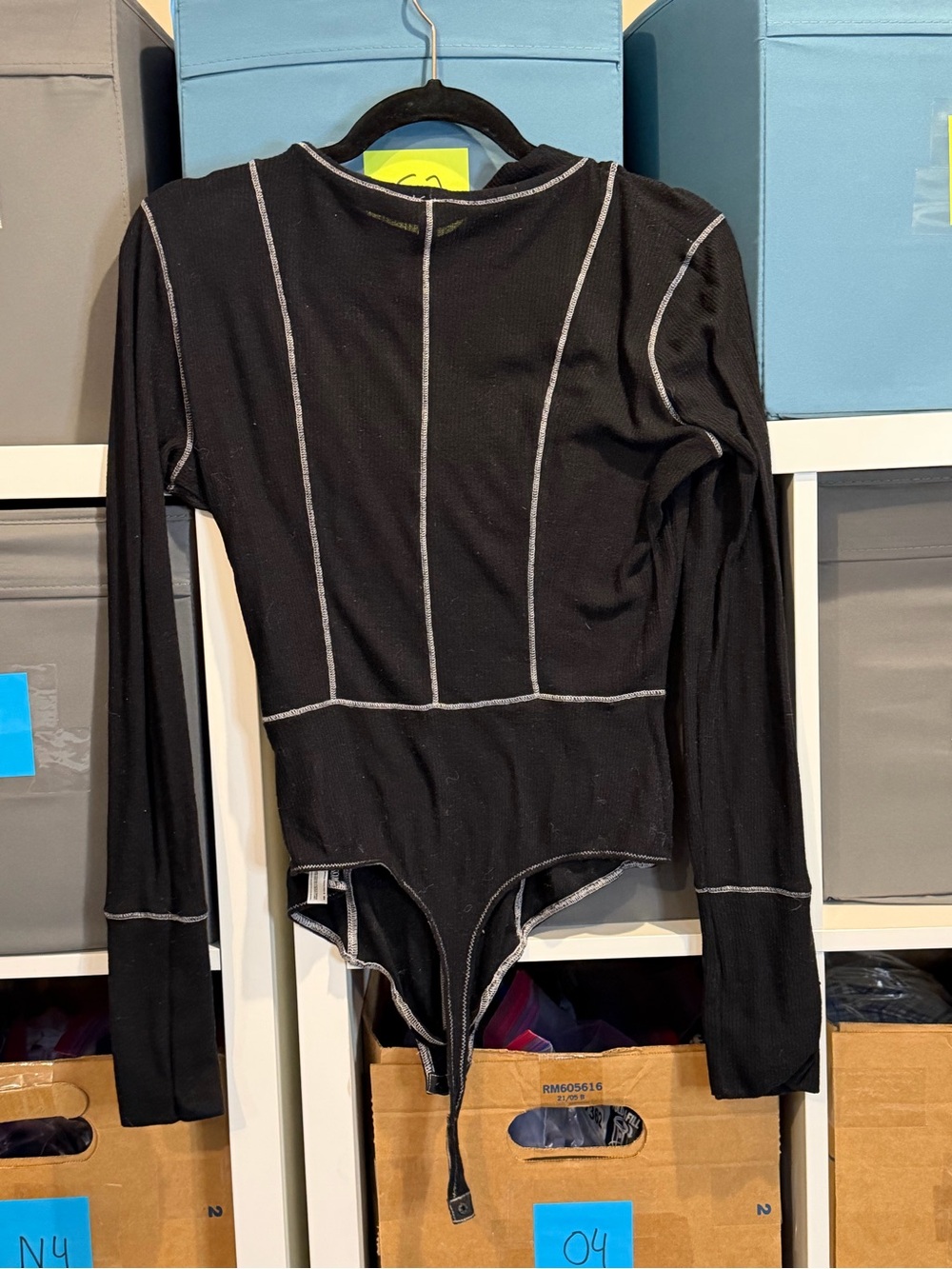Black Long-Sleeve Contrast Stitch Bodysuit — Women's - Picture 6 of 7